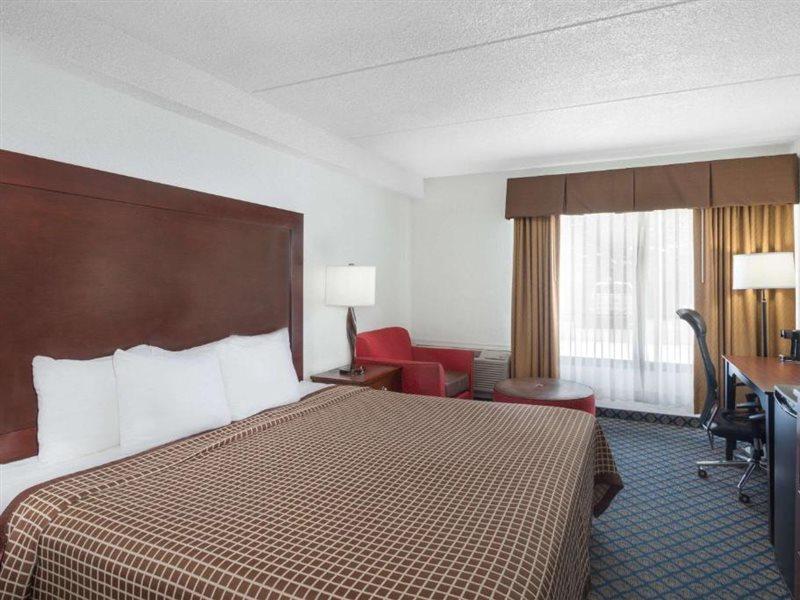 Days Inn By Wyndham Geneva/Finger Lakes Extérieur photo