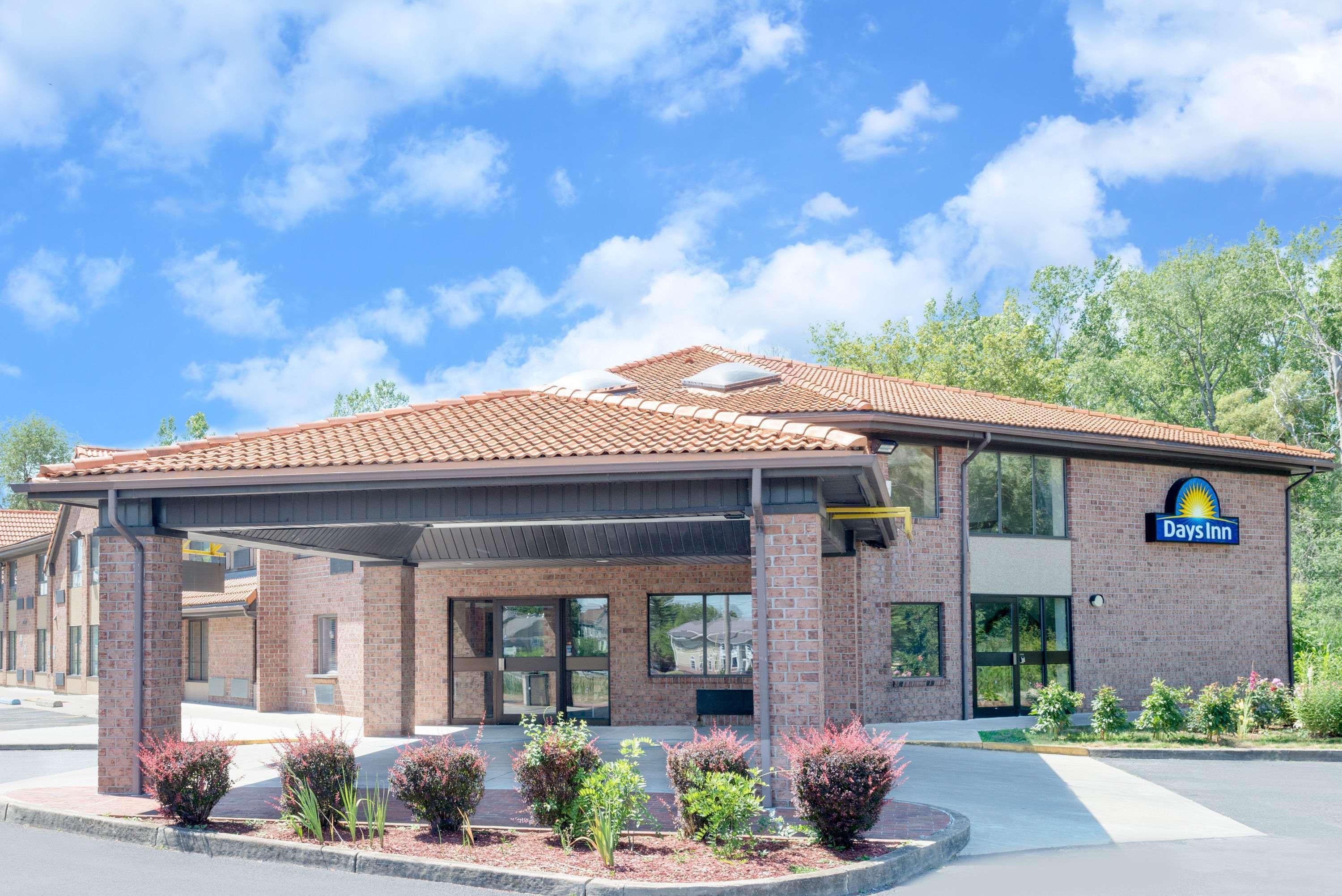 Days Inn By Wyndham Geneva/Finger Lakes Extérieur photo